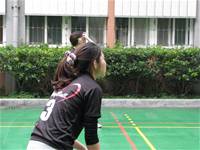 99學年度北市師生盃排球賽本校教師組女排獲第三名,教師組男排獲前六名