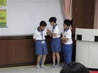 99下校內多語文比賽(英語演說第二組及戲劇)照片