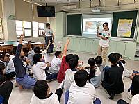 108學年度締結國外姐妹校暨國際筆友計畫~狗醫生到校宣導動物保育及生命教育