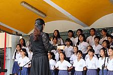 合唱團朝會演出