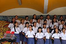 合唱團朝會演出