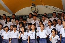 合唱團朝會演出