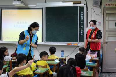 1091020 晨間說故事：繪本-種子笑哈哈