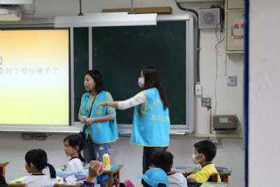 1091020 晨間說故事：繪本-種子笑哈哈