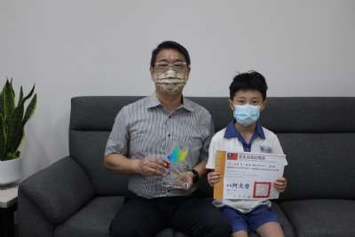 109-2模範生與校長合影