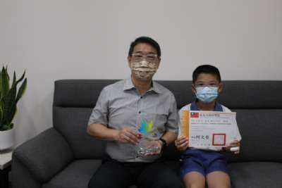 109-2模範生與校長合影