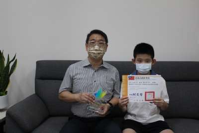 109-2模範生與校長合影