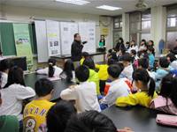 1001215校內科展複選學生海報製作說明會