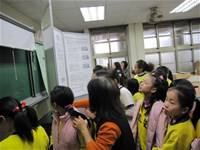 1001215校內科展複選學生海報製作說明會