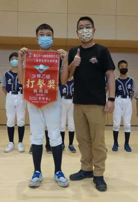 20220609棒球隊頒獎照片