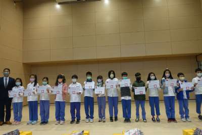 111-1模範生