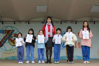 1204-1215學生晨會