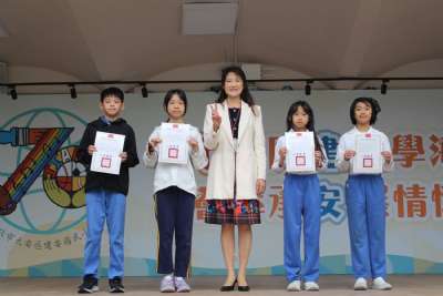 1204-1215學生晨會