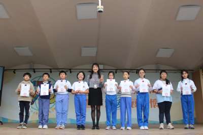 1222-1229學生晨會