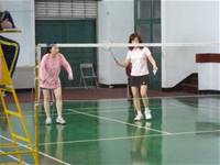 狂賀！本校教師女子羽球隊晉級100學年度教育盃羽球賽前八強