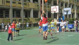 100學年度六年級籃球比賽