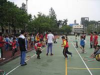 101學年度二年級拍球比賽