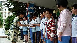 102.05.21(二) 升旗典禮頒獎