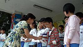 102.05.21(二) 升旗典禮頒獎