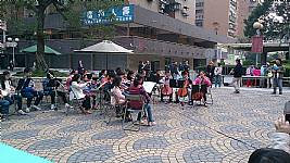 103_1_18_本校社團於成功國宅演出，大成功!
