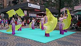 103_1_18_本校社團於成功國宅演出，大成功!