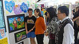 建安國小美術班102學年度畢業暨教學成果展教育局長蒞臨參觀照片1030424