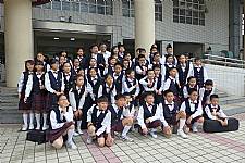 1031022管弦樂團榮獲南區小學音樂比賽第一名，與張校長、呂指揮、鍾後援會長合照