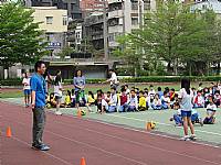 二年級班際傳接球比賽