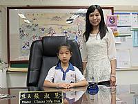 2015/05/25第二學期班級模範生與校長合影