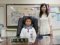 2015/05/25第二學期班級模範生與校長合影
