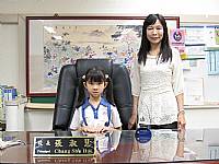 2015/05/25第二學期班級模範生與校長合影