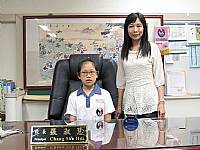 2015/05/25第二學期班級模範生與校長合影