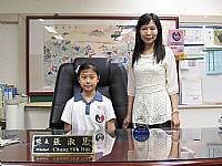 2015/05/25第二學期班級模範生與校長合影