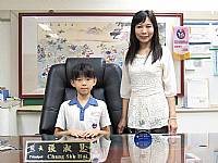 2015/05/25第二學期班級模範生與校長合影