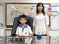 2015/05/25第二學期班級模範生與校長合影
