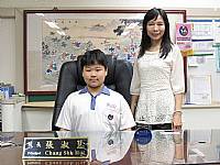 2015/05/25第二學期班級模範生與校長合影
