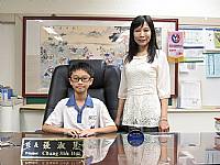 2015/05/25第二學期班級模範生與校長合影