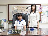 2015/05/25第二學期班級模範生與校長合影