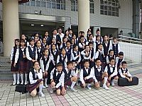 相簿「1031022管弦樂團榮獲南區小學音樂比賽第一名，與張校長、呂指揮、鍾後援會長合照」封面